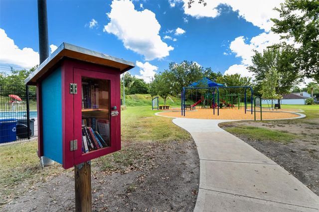 14102 Briarhills Parkway, Houston, TX 77077