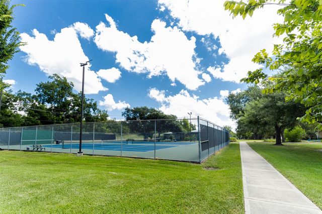 14102 Briarhills Parkway, Houston, TX 77077