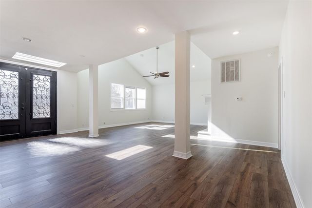 14102 Briarhills Parkway, Houston, TX 77077