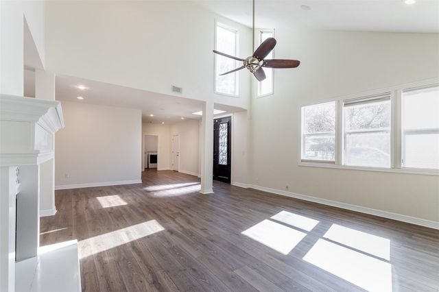 14102 Briarhills Parkway, Houston, TX 77077