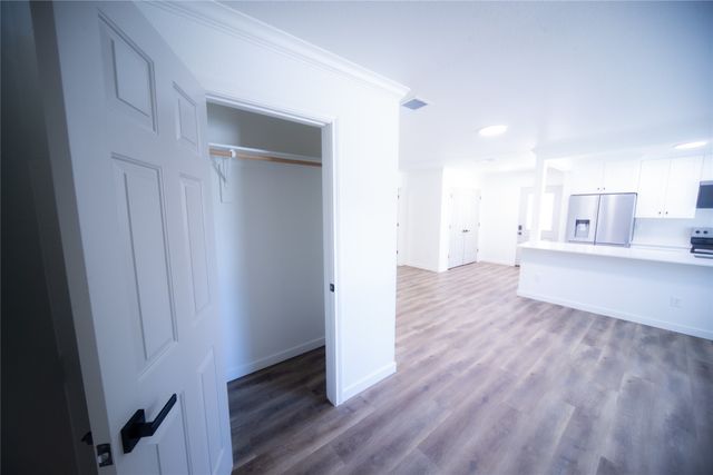 3233 S University Drive, Fort Worth, TX 76109