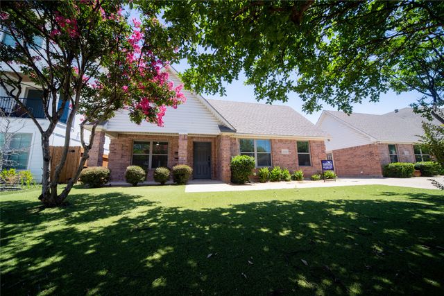 3233 S University Drive, Fort Worth, TX 76109