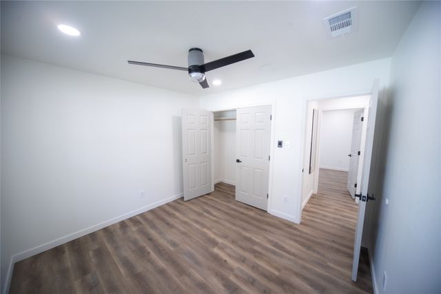 3233 S University Drive, Fort Worth, TX 76109