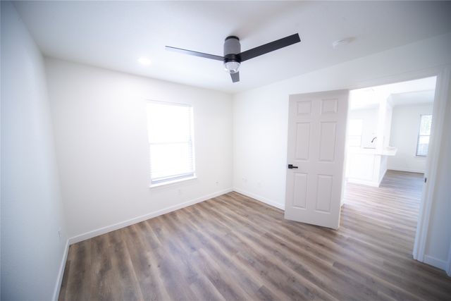 3233 S University Drive, Fort Worth, TX 76109