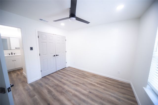 3233 S University Drive, Fort Worth, TX 76109