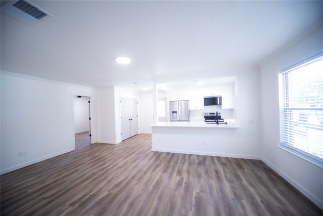 3233 S University Drive, Fort Worth, TX 76109