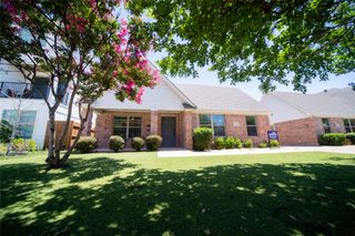 3233 S University Drive, Fort Worth, TX 76109