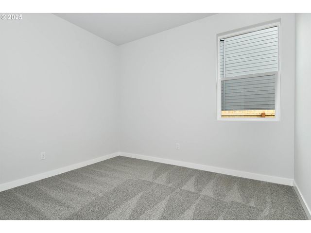 5912 Ne 68TH St, Vancouver, WA 98661