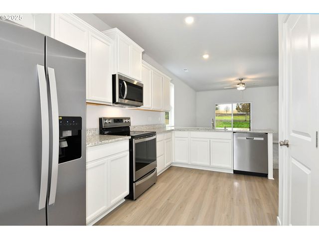 5912 Ne 68TH St, Vancouver, WA 98661