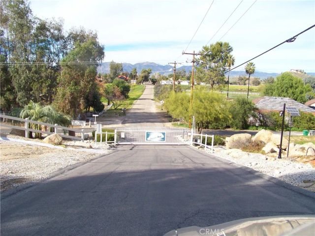 42540 Brix, Hemet, CA 92544