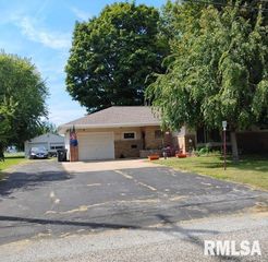417 N TOEPFER Street, Tremont, IL 61568