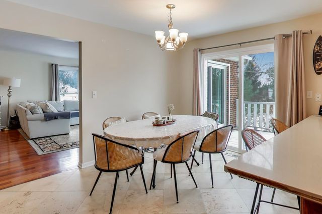 26 Brandywine Road, South Barrington, IL 60010