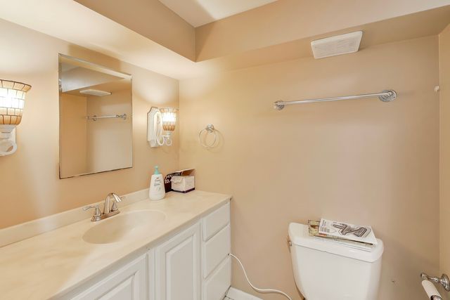 26 Brandywine Road, South Barrington, IL 60010