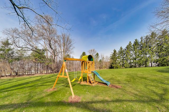 26 Brandywine Road, South Barrington, IL 60010