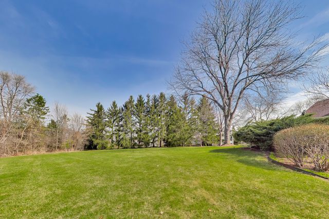 26 Brandywine Road, South Barrington, IL 60010