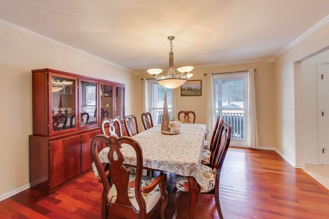 26 Brandywine Road, South Barrington, IL 60010