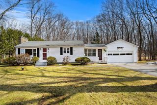 53 Seaverns Bridge Road, Amherst, NH 03031