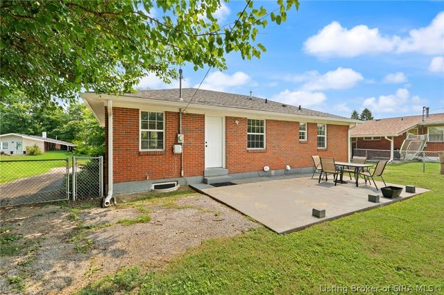 1517 Altawood Drive, Clarksville, IN 47129
