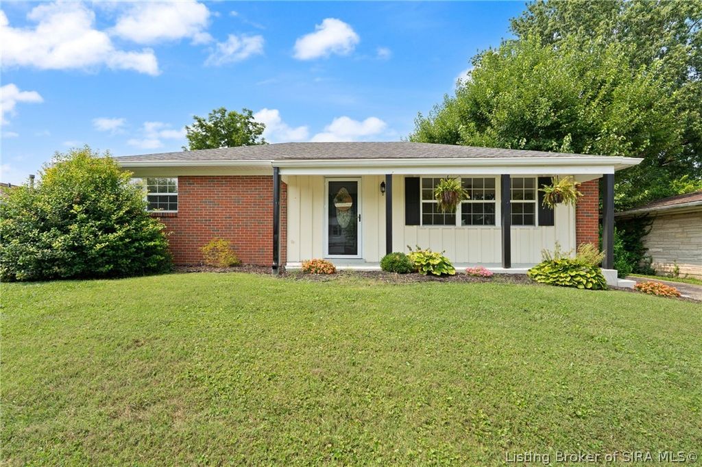 1517 Altawood Drive, Clarksville, IN 47129