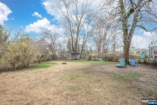 23 Sunnie, West Caldwell, NJ 07006