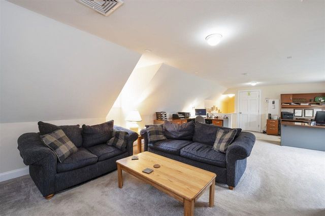 287 Hoit Road, Concord, NH 03301