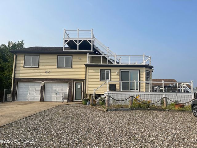 87 Clearwater Drive, Waretown, NJ 08758