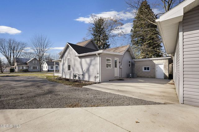 741 Central Avenue, Findlay, OH 45840