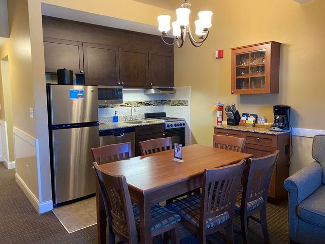 320 322 Qtr1 89 Grand Summit Way 320 322, Dover, VT 05356