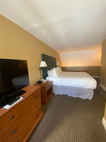 320 322 Qtr1 89 Grand Summit Way 320 322, Dover, VT 05356