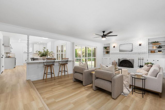 1465 W Magill Avenue, Fresno, CA 93711