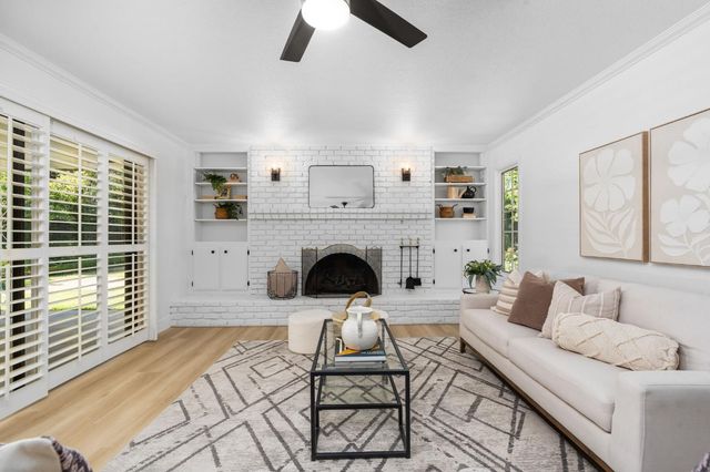 1465 W Magill Avenue, Fresno, CA 93711