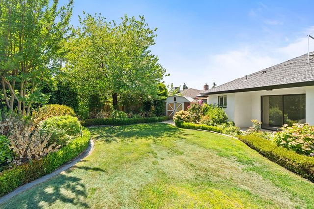1465 W Magill Avenue, Fresno, CA 93711