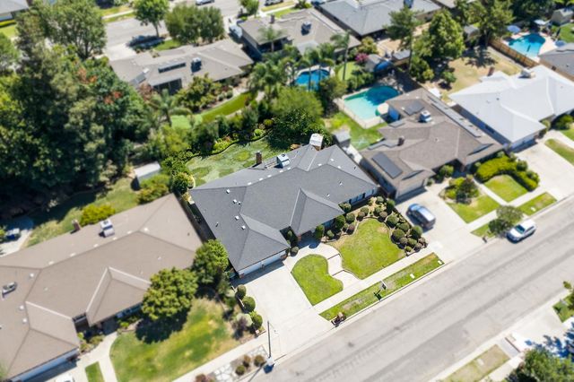 1465 W Magill Avenue, Fresno, CA 93711