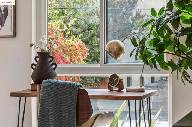 651 Oakland Ave 1E, Oakland, CA 94611