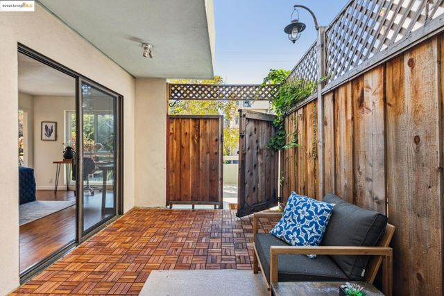 651 Oakland Ave 1E, Oakland, CA 94611