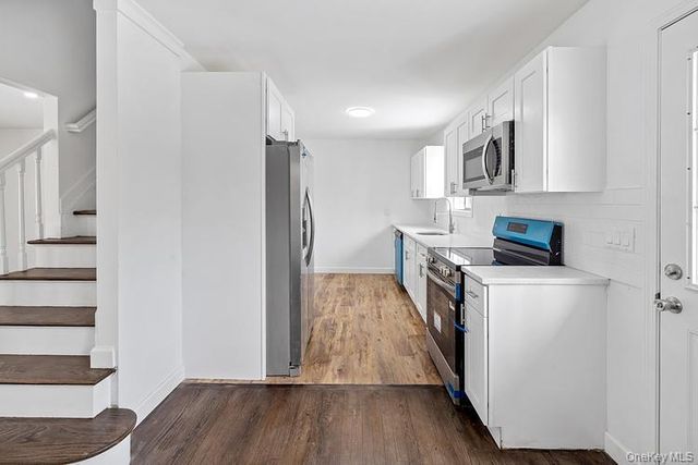 15 Gardiners Road, Sound Beach, NY 11789