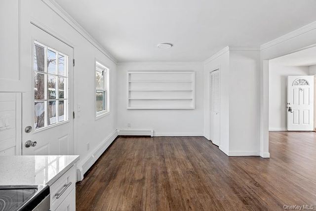 15 Gardiners Road, Sound Beach, NY 11789