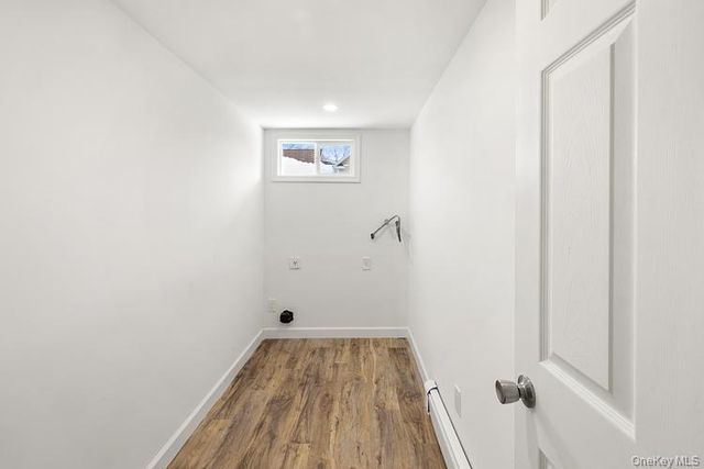 15 Gardiners Road, Sound Beach, NY 11789