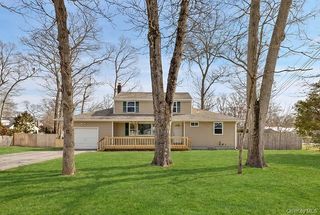 15 Gardiners Road, Sound Beach, NY 11789