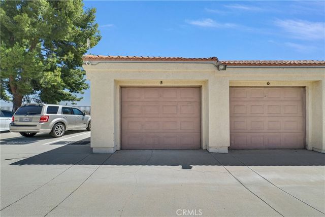 2425 Del Mar, Corona, CA 92882