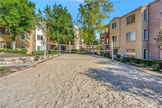 2425 Del Mar, Corona, CA 92882