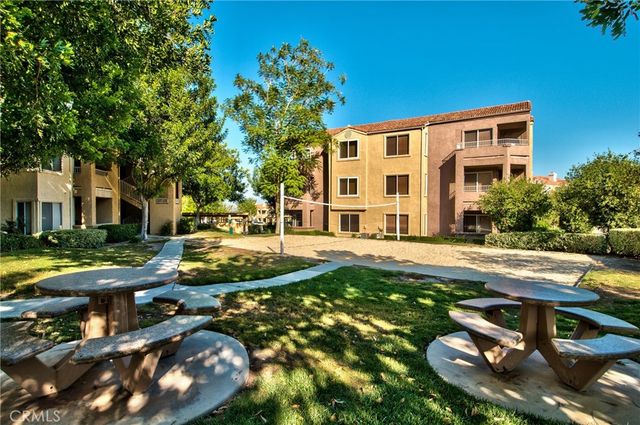 2425 Del Mar, Corona, CA 92882