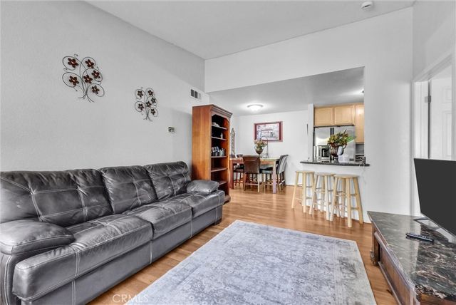 2425 Del Mar, Corona, CA 92882