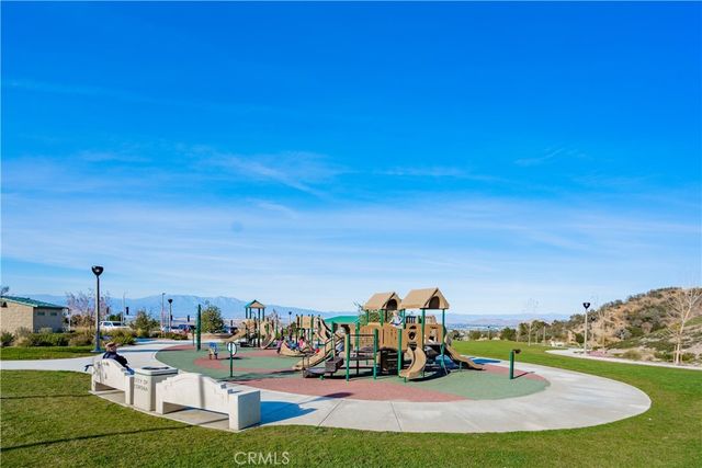 2425 Del Mar, Corona, CA 92882