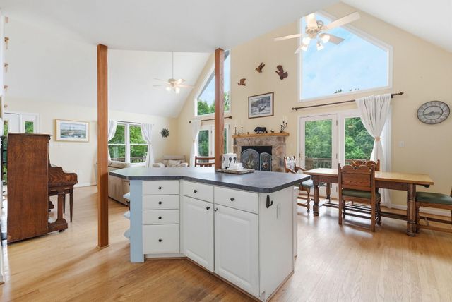 2411 QUAKER RUN RD, Banco, VA 22711