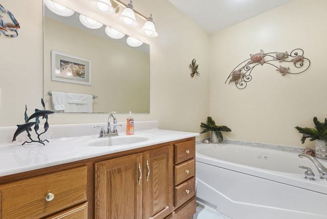 2411 QUAKER RUN RD, Banco, VA 22711