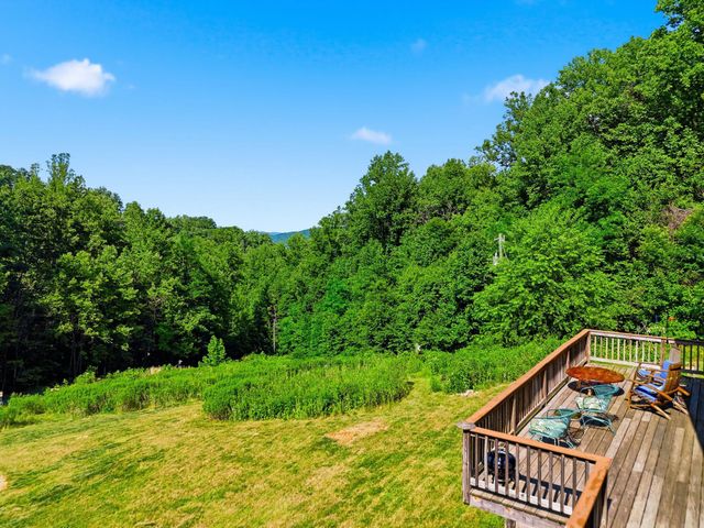 2411 QUAKER RUN RD, Banco, VA 22711