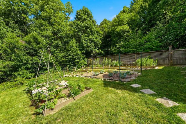 2411 QUAKER RUN RD, Banco, VA 22711