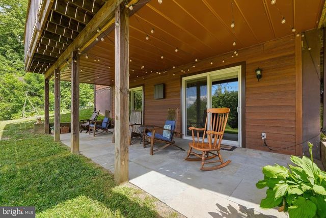 2411 QUAKER RUN RD, Banco, VA 22711