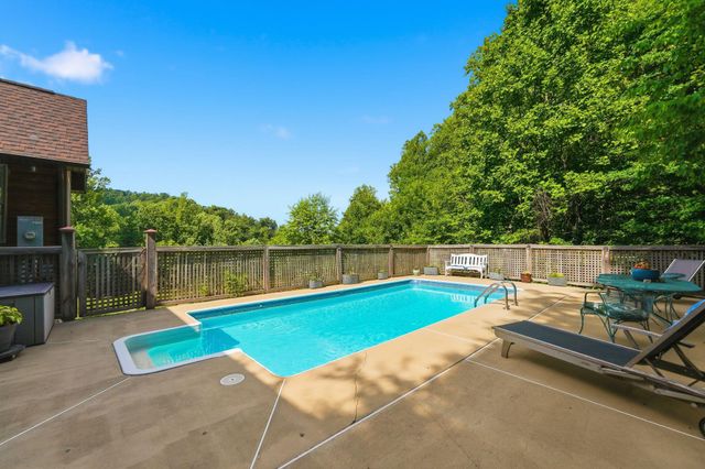 2411 QUAKER RUN RD, Banco, VA 22711